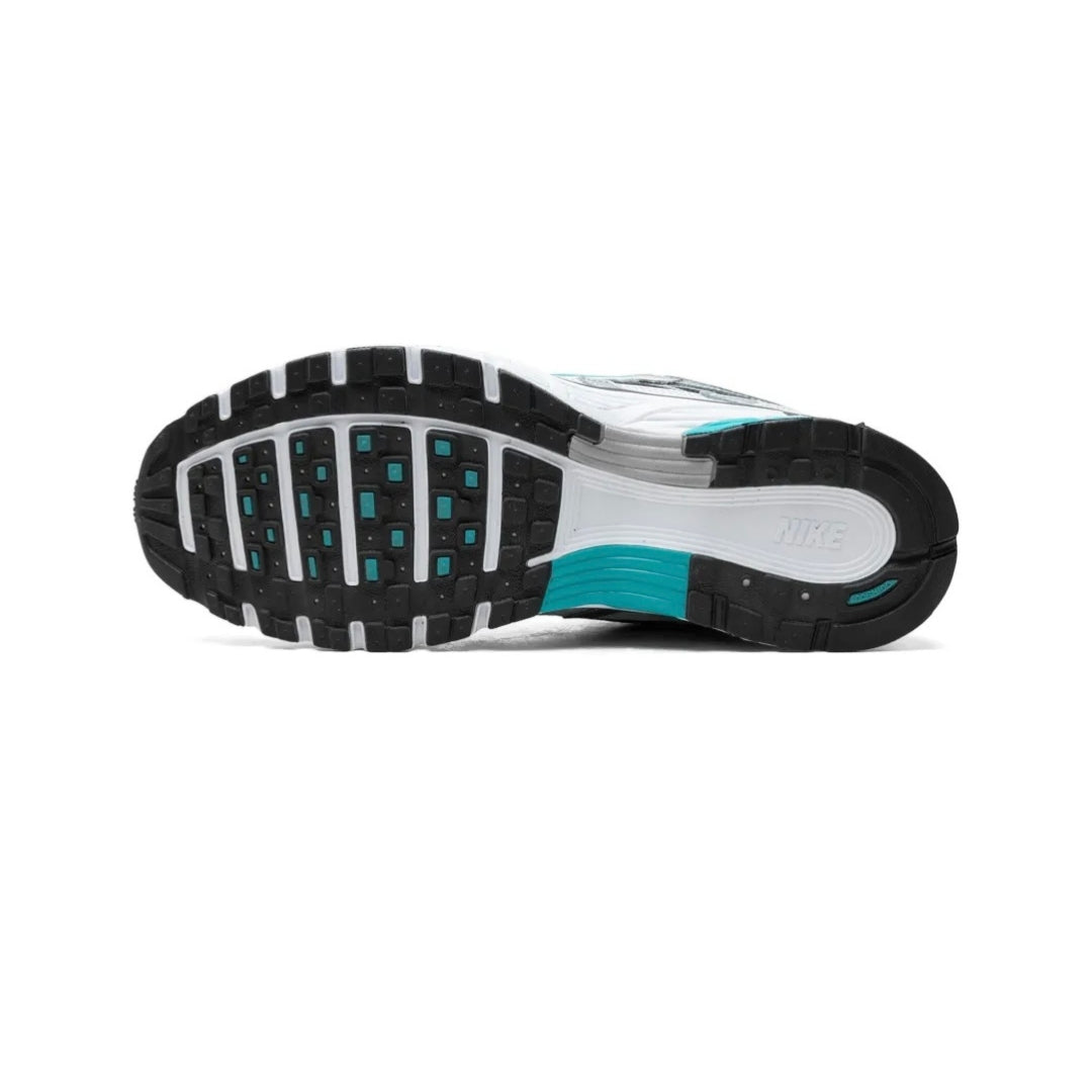 NIKE P-6000 PLATA/AZUL