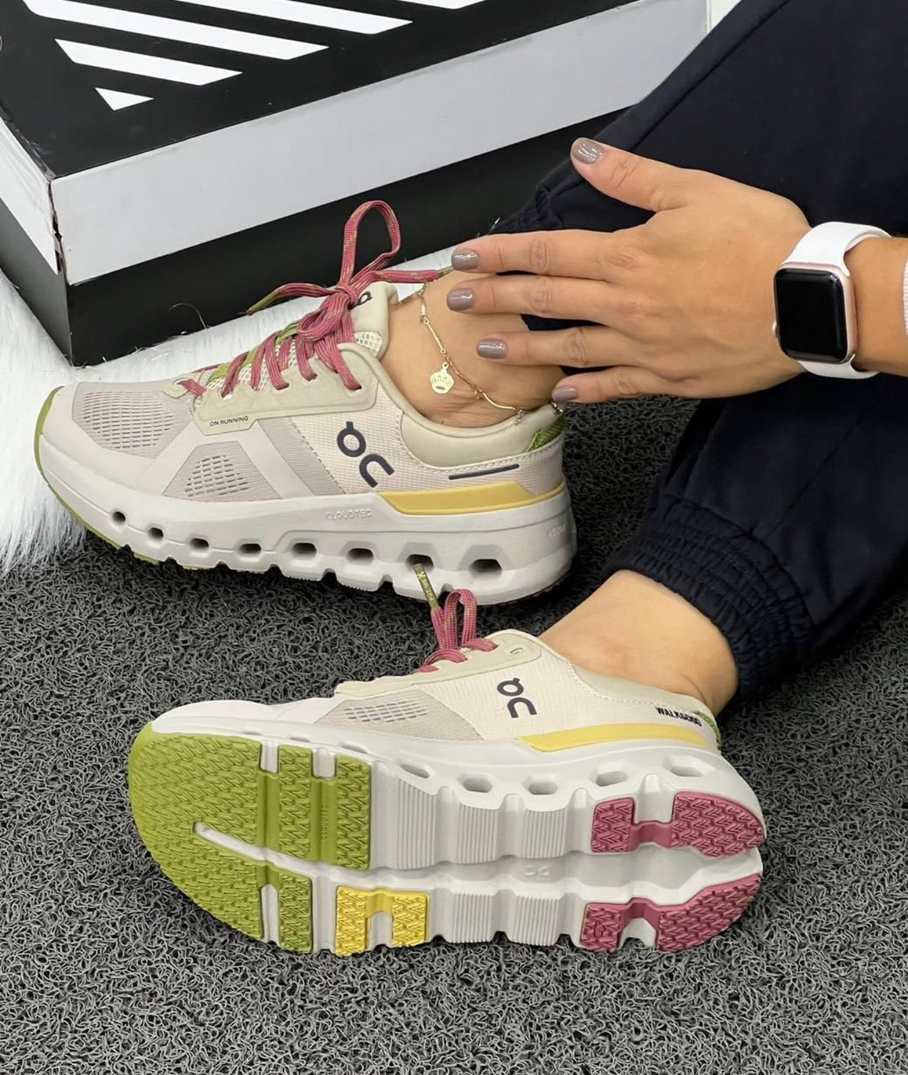 ON CLOUDTEC BEIGE