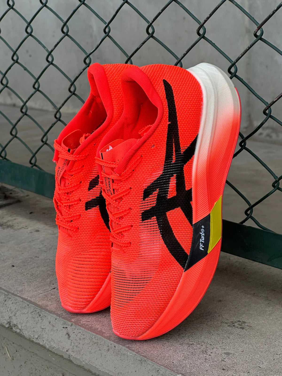 ASICS METASPEED PARIS NARANJA