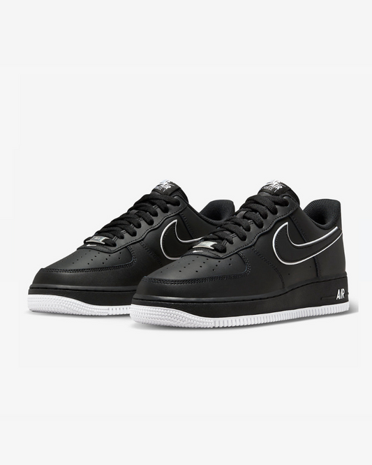 NIKE AIR FORCE 1 LOW BLACK WHITE SOLE