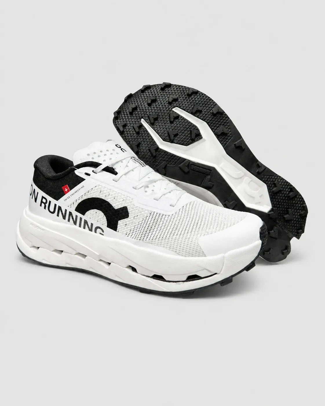 ON RUNNING ULTRA 3 BLANCO/NEGRO