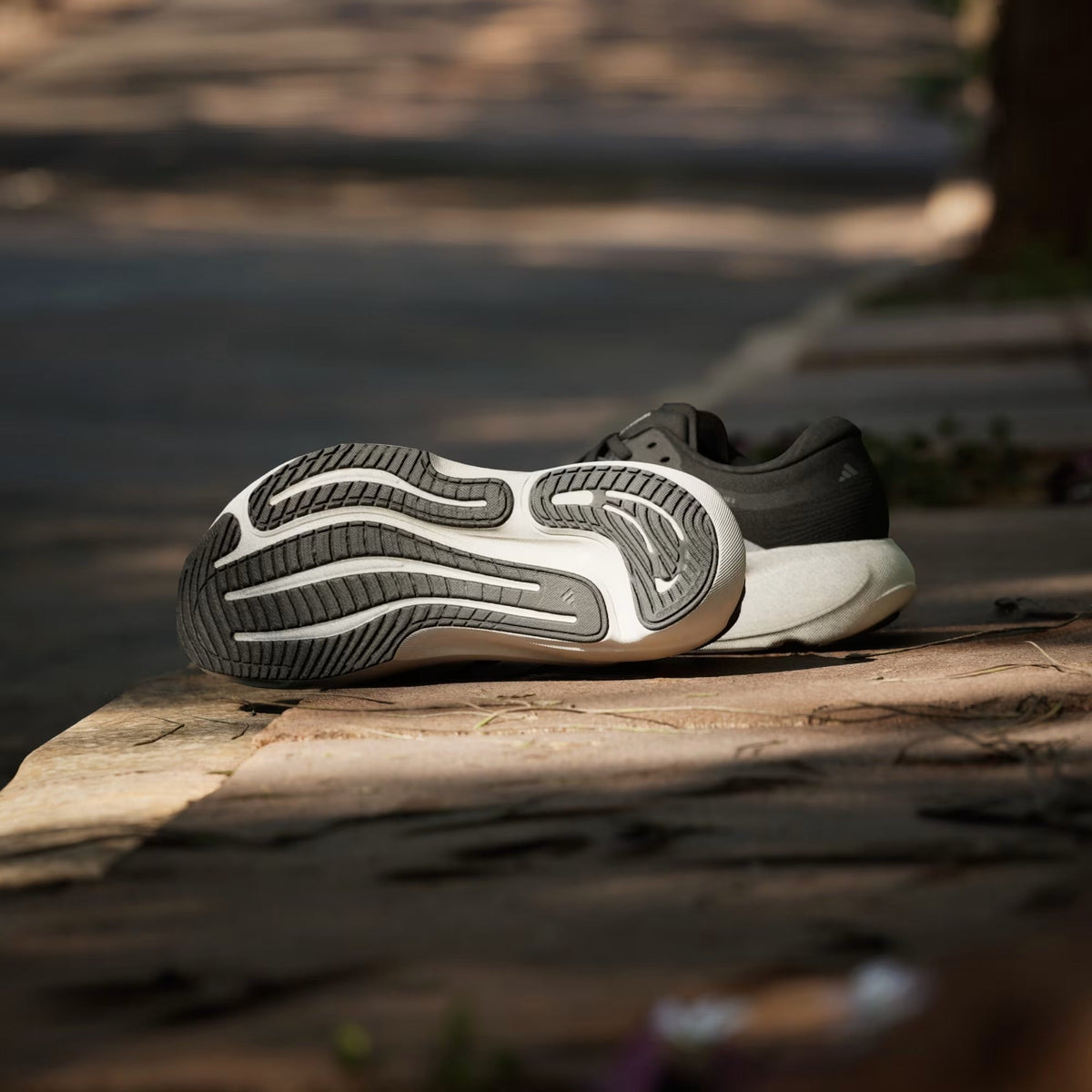 ADIDAS ADIZERO SUPERNOVA NEGRO/BLANCO
