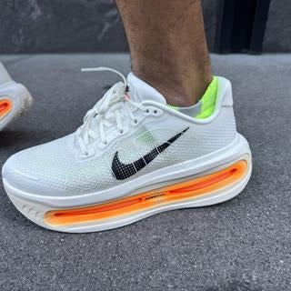 NIKE VOMERO PREMIUM BLANCA/NARANJA
