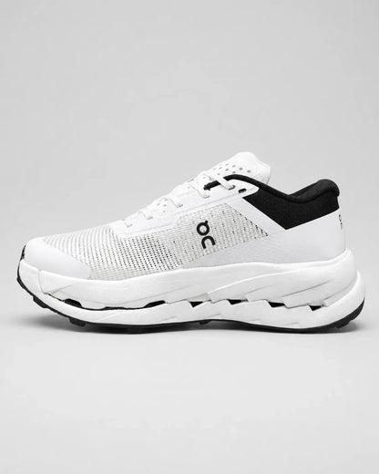 ON RUNNING ULTRA 3 BLANCO/NEGRO