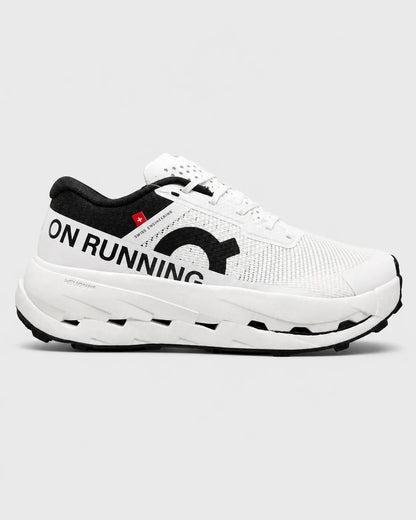 ON RUNNING ULTRA 3 BLANCO/NEGRO